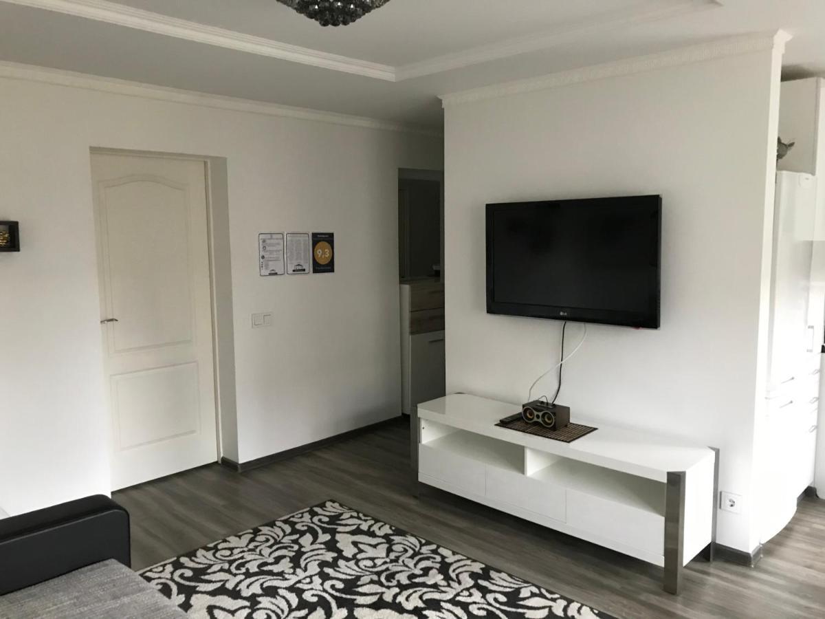 Fine Apartment เยลกาวา ภายนอก รูปภาพ